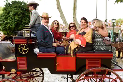 Visitantes de la feria de abril